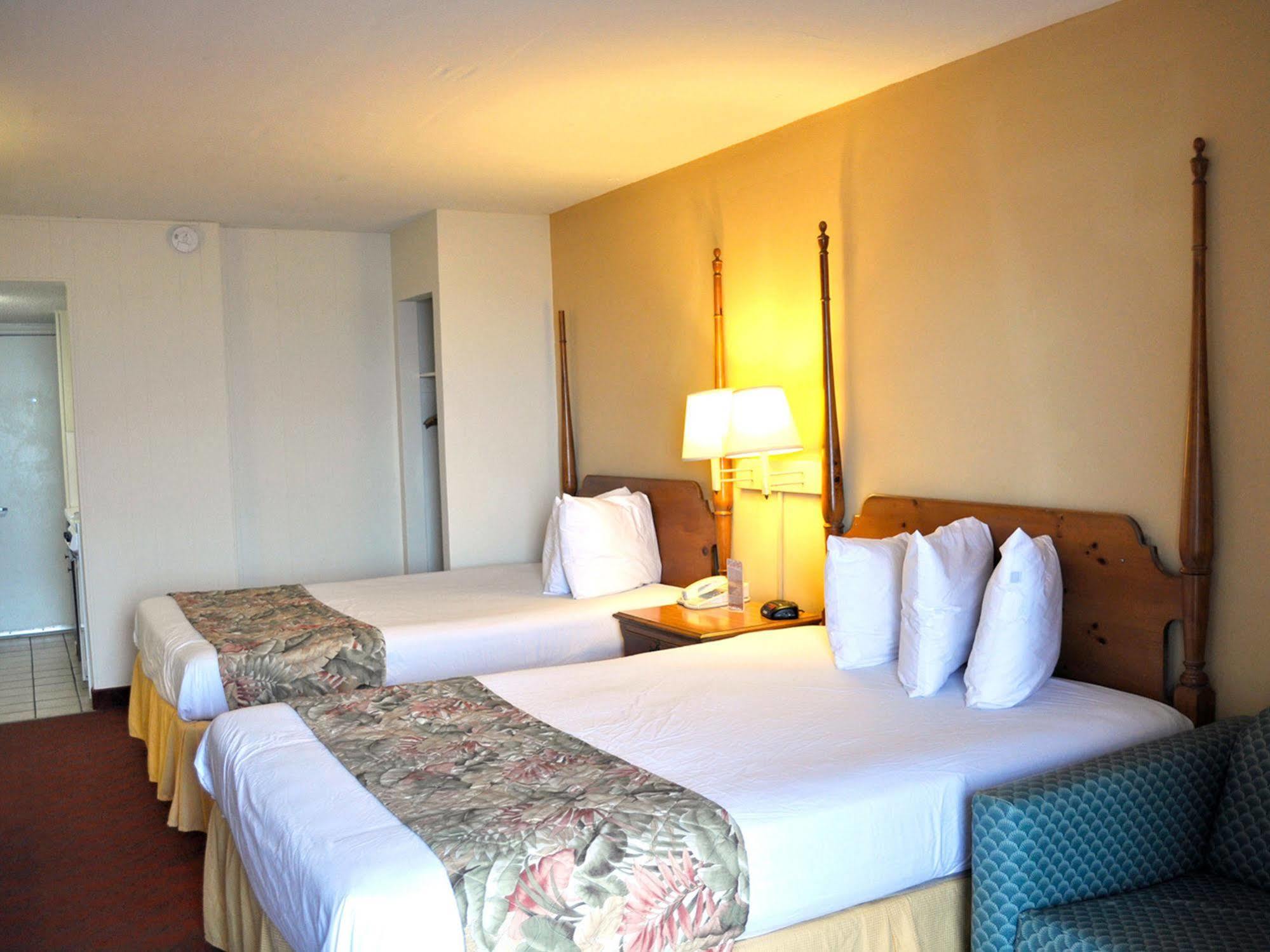 Castaway Beach Inn & Swim Up Bar North Myrtle Beach Esterno foto