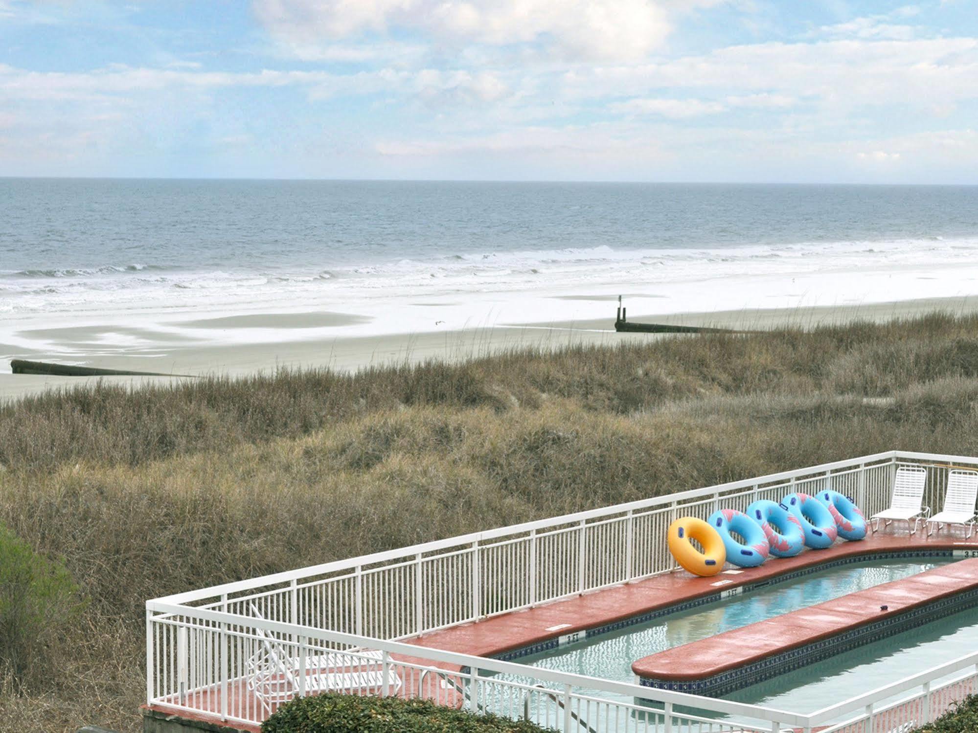Castaway Beach Inn & Swim Up Bar North Myrtle Beach Esterno foto